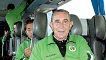 <b>CRÍTICO</b>. Nando Yosu no está de acuerdo con la sanción a Alcaraz.