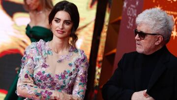 Almodóvar revela que Penélope Cruz presentará el Oscar a la Mejor Película Extranjera