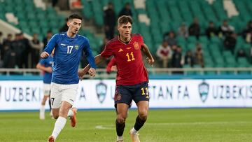 Carlos Martín, jugador del Mirandés, se estrenó con la selección sub' 21 en Uzbekistán.