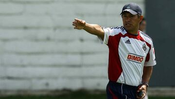 Ignacio Ambriz, Chivas