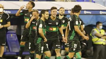 Nino: "Ojal¨¢ que me queden m¨¢s goles para celebrar el objetivo"