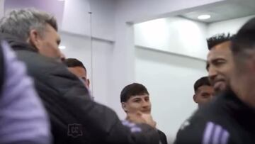 Vidal se encuentra con el nuevo DT de Colo Colo y esta es su primera reacción: será viral