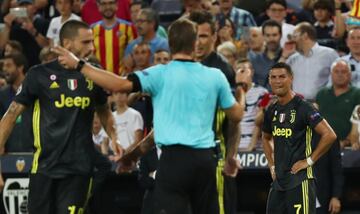 Cristiano Ronaldo devastated after being sent off