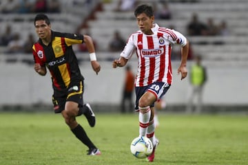 
Un jugador que tuvo una destacada participación con la Selección Mexicana que fue campeona del mundo en 2011, en donde dio muestras de habilidad, regate y hasta buena definición. Sin embargo, en el Rebaño nunca se pudo consolidar y terminó por jugar en equipos del Ascenso MX como lo hace hasta la fecha.