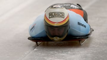 El piloto espa&ntilde;ol de skeleton Ander Mirambell, durante la primera bajada de los Mundiales de Skeleton de Altenberg 2020.