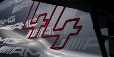 El equipo Mercedes AMG Petronas F1 Team ha presentado el nuevo monoplaza para la temporada 2021. James Allison confirma que no quieren enseñar el suelo definitivo "a sus rivales".