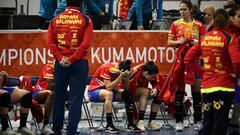 Spain's players react after the final match between Spain and Netherlands at the Women's Handball World Championship in Kumamoto on December 15, 2019. (Photo by CHARLY TRIBALLEAU / AFP)