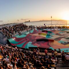 O Marisquiño culmina con éxito su desembarco en la playa