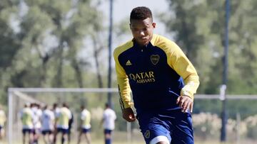 Frank Fabra entrena con normalidad y estará en el Boca Juniors vs Talleres.