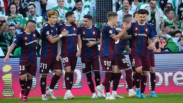 El gol de Puertas fulminó al Racing, que había comenzado bien el primer tiempo.