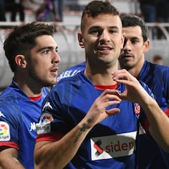 La conexión rojiblanca que brilla con luz propia en Amorebieta