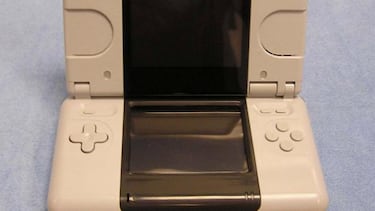 Nuevas fotografías del prototipo original de Nintendo DS