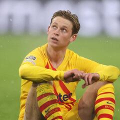 El padre de De Jong: "Sé que el Barça necesita dinero..."