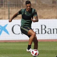 Maikel Mesa: "Hicimos lo que tocaba; era un partido duro"