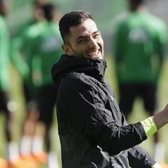 El Getafe hace una oferta por el portero bético Antonio Adán