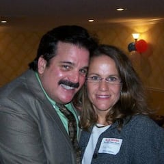 Dick Farrel, el presentador antivacunas fallecido por COVID