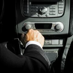 Los conductores que pueden obtener su carnet gratis