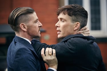 Un actor de ‘Peaky Blinders’ desvela el final original de la serie: “Estamos en guerra con Alemania”