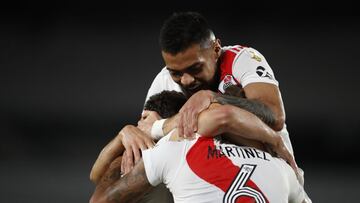 Soccer Football - Copa Libertadores - Group D - River Plate v Junior - Estadio Monumental, Buenos Aires, Argentina - April 28, 2021 River Plate&#039;s Hector Martinez celebrates scoring their first goal with teammates Pool via REUTERS/Natacha Pisarenko