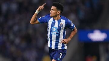 Luis Díaz, elogiado por Sérgio Oliveira tras su gol ante Milan por Champions League.