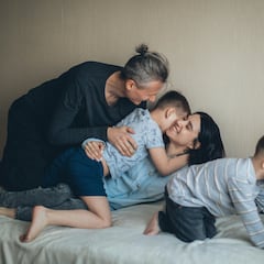 La ayuda de la Seguridad Social de 1.400 euros por hijo: requisitos y quién puede solicitarla