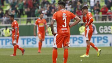 Futbol, Santiago Wanderers vs Cobreloa.
Fecha 26, campeonato Primera B 2019.
Los jugadores de Cobreloa se lamentan al termino del partido de Primera B contra Santiago Wanderers disputado en el estadio Elias Figueroa de Valparaiso, Chile.
13/10/2019
Raul Zamora/Photosport