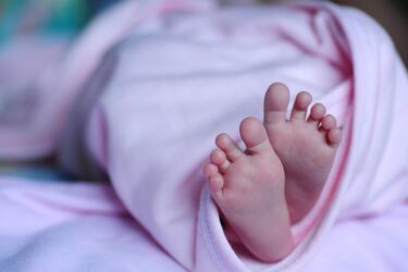 Bebé mexicano que fue concebido por Inteligencia Artificial está sano: sus padres revelan la experiencia