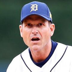 Jim Harbaugh se divierte y ‘trabaja’ con los Tigres