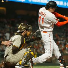 MLB round-up: Giants earn ninth straight victory, Dodgers into playoffs, Rays reach 90 wins