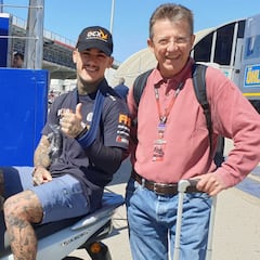 Canet reaparece con el brazo izquierdo en cabestrillo