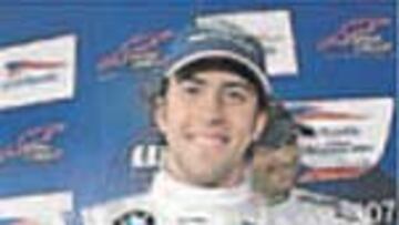 Porteiro, satisfecho.