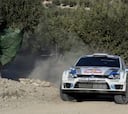 Victoria de Sebastien Ogier y abandono de Dani Sordo