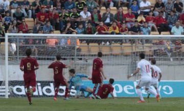 Gol 0-1 de Saúl en propia puerta