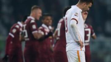 Dzeko será la referencia arriba del Roma