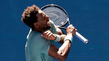Gael Monfils celebra su victoria contra Taylor Fritz en el Open de Australia.