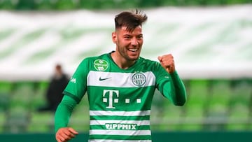 Roko Baturina ya se acostumbró a ser verdiblanco en el Ferencvaros.