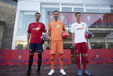Día de estrenos en Osasuna y homenaje a los Sanfermines