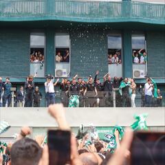 Locura en el recibimiento al Betis