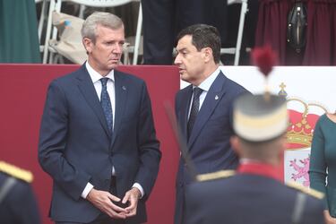 El presidente de la Xunta de Galicia, Alfonso Rueda, y el presidente de la Junta de Andalucía, Juanma Moreno.