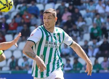 Su tanto puso tierra de por medio en la victoria ante el Cádiz. Una jugada preciosa en la frontal con caño incluido a Kovacevic. Superlativo.