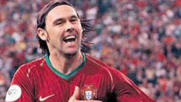 <b>SIN DESTINO. </b>La única camiseta que Maniche sabe que seguirá vistiendo seguro es la de Portugal.