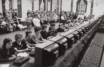 Fotografía del Campeonato Nacional de Space Invaders organizado por Atari.