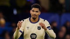 Araújo pide tiempo al Barça para recuperarse anímicamente