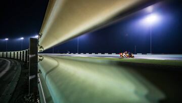 Marc M&aacute;rquez con la Honda en Qatar.