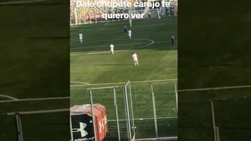 'Mago' Valdivia mostr車 su visita a Suazo en el Monumental