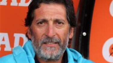 Mario Salas llegó este semestre a dirigir Universidad Católica.