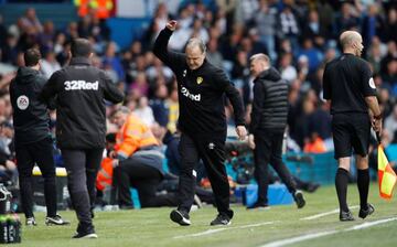 Leeds United manager Marcelo Bielsa not happy that one of his players didn't put the ball out of play against Aston Villa