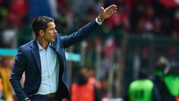 Fernando Gago head coach of Necaxa during the 1st round match between Toluca and Necaxa as part of the Liga BBVA MX, Torneo Apertura 2025 at Nemesio Diez Stadium, on July 12, 2025 in Toluca, Estado de Mexico, Mexico