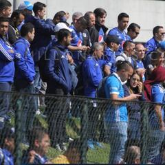 Millonarios realiza entrenamiento con hinchas y equipo completo