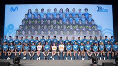 Foto de familia de los equipos del Movistar y todos los corredores que han vestido el maillot del equipo en los &uacute;ltimos 10 a&ntilde;os.
 
 
 
 